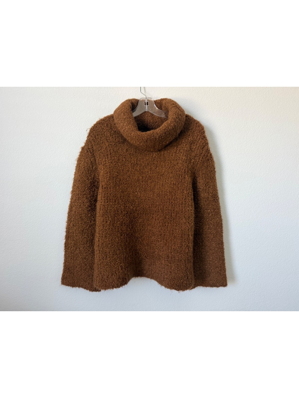 Theory Long Sleeve Cowl Neck Wool Blend Fuzzy Boucle Knit Boxy Sweater Size S